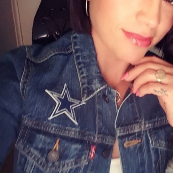Levi's Dallas Cowboys Denim Jacket - Picture 8 of 8